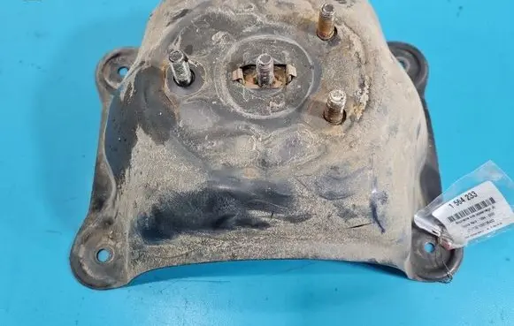 Toyota RAV 4 (XA10) Spare wheel mounting bracket IMPRK1564233