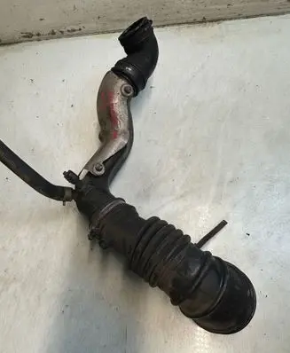 Nissan Primera Intercooler hose/pipe 231