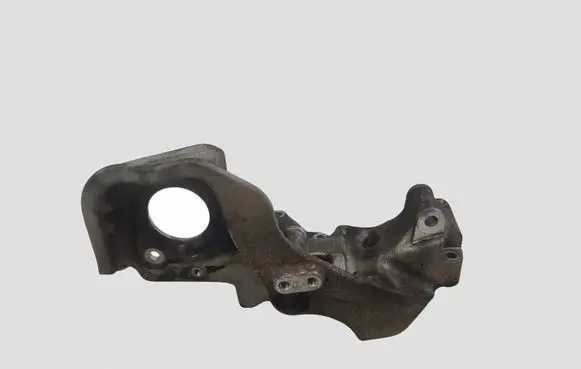 Volvo V60 Generator/alternator bracket 31401103