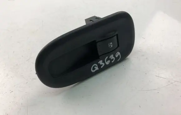 Renault Master III Electric window control switch 8200548968