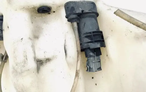 Renault Espace I Windscreen/windshield washer pump