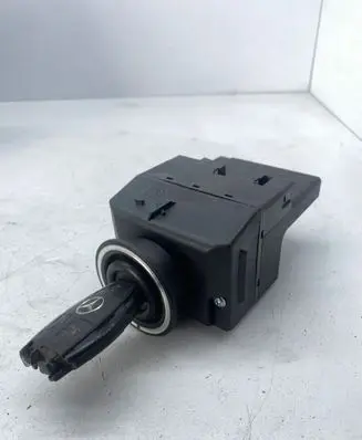 Mercedes-Benz C W203 Ignition lock 2035450608 33002155 8010259800206144