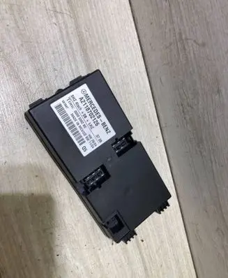 Mercedes-Benz CLS C219 Seat control module A2118702126