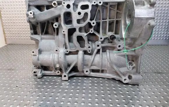 BMW 5 F10 F11 Engine block S26372355 7810596 N47D20C