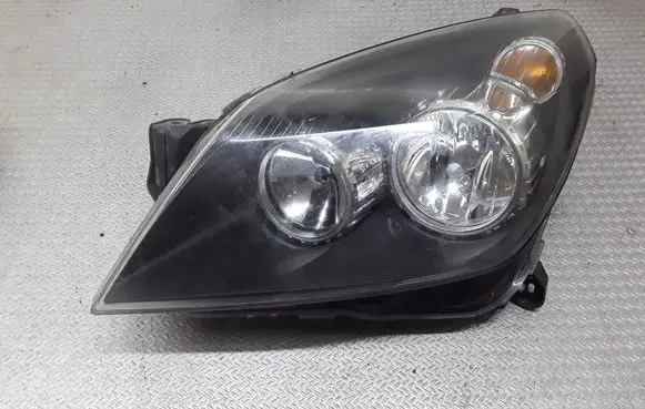 Opel Astra H Headlight/headlamp 1EG27037031