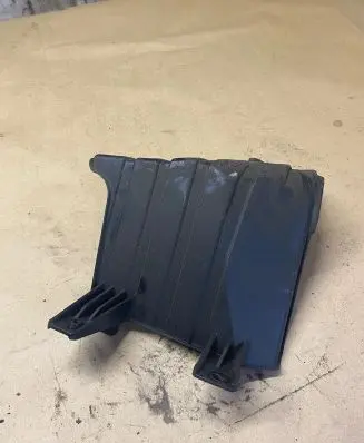 Rear bumper corner part panel trim