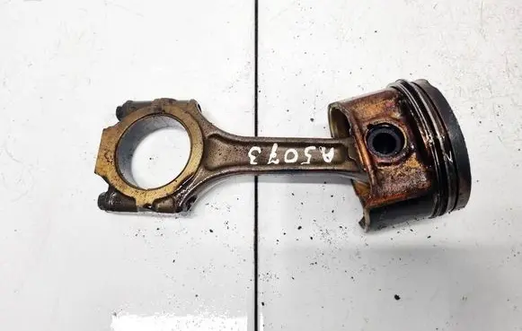 Lancia Lybra Piston with connecting rod