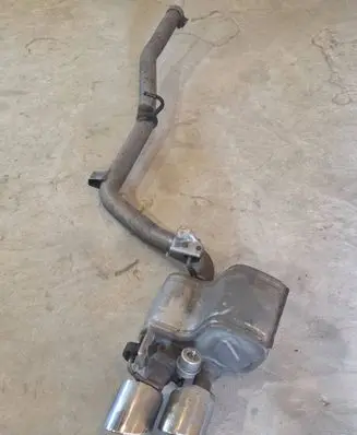 Maserati Ghibli Rear muffler/silencer tail pipe 670030856