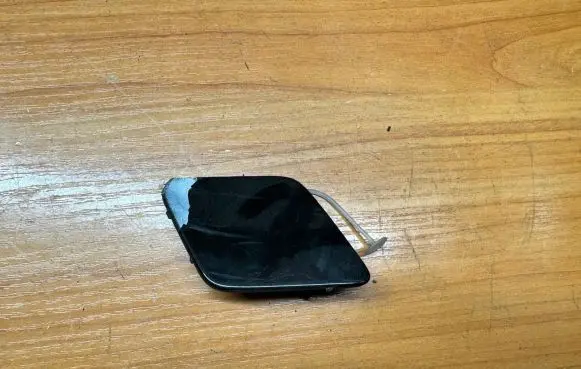 BMW 6 F12 F13 Front tow hook cap/cover 7211492 11460915