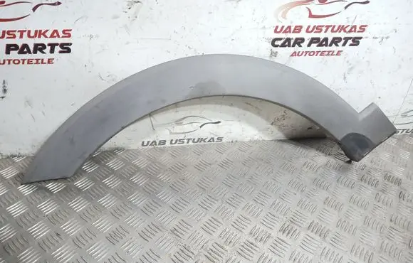 Front arch trim