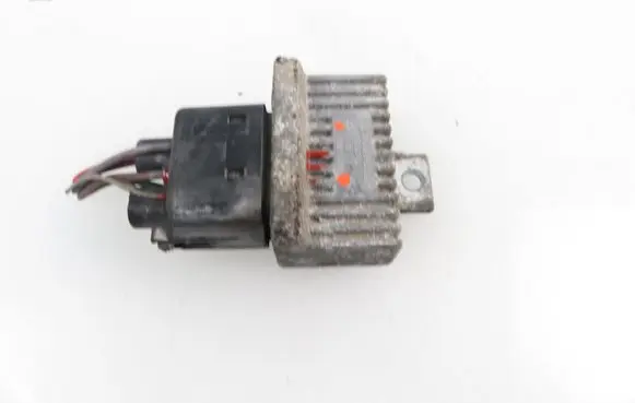 Renault Modus Glow plug pre-heat relay 7700115078