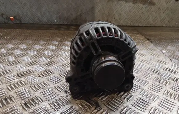 Volkswagen PASSAT B5.5 Generator/alternator