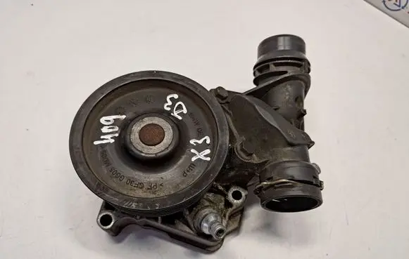 BMW X3 E83 Water pump 7796537 11517801064 11517805812