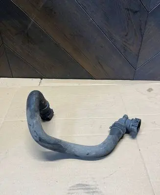 Peugeot 308 Engine coolant pipe/hose 980398178001