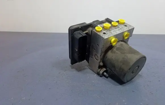 Audi A4 S4 B7 8E 8H ABS Pump 8E0614517AL