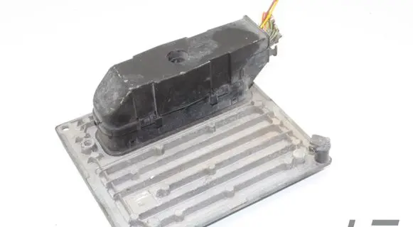 Ford Fiesta Engine control unit/module 4S6112A650SB S120977015