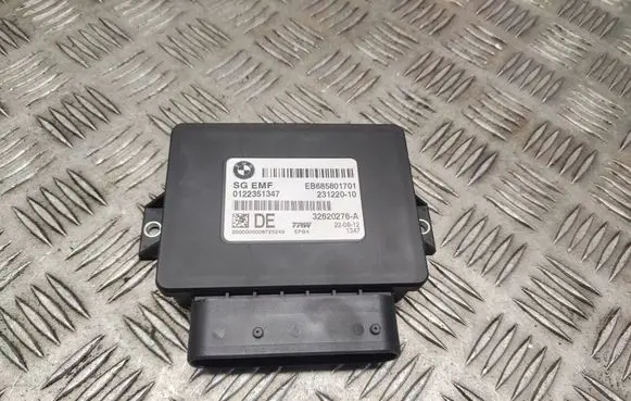 BMW X3 F25 Hand brake control module 6858017 23122010 32620276A