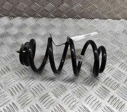BMW 2 F44 Rear coil spring 6866771