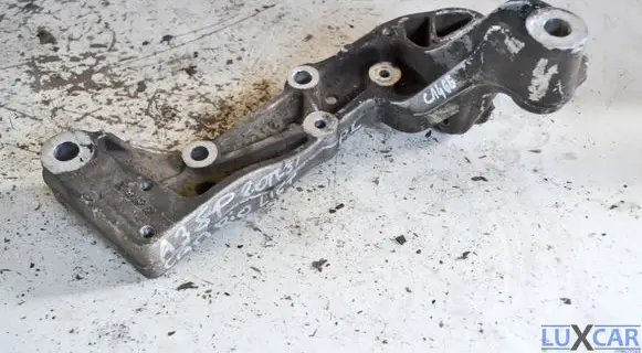Audi A3 S3 8P Front lower control arm/wishbone 1K0199296E