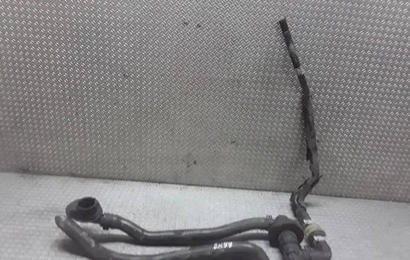 Mercedes-Benz C W203 Engine coolant pipe/hose