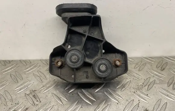 Mercedes-Benz GL X164 Rear bumper mounting bracket A1648800230