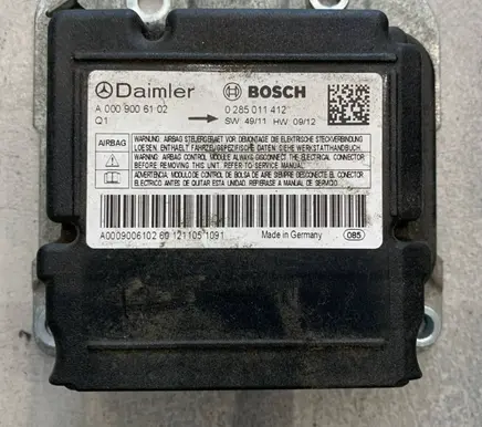 Mercedes-Benz Vito Viano W639 Airbag control unit/module A0009006102