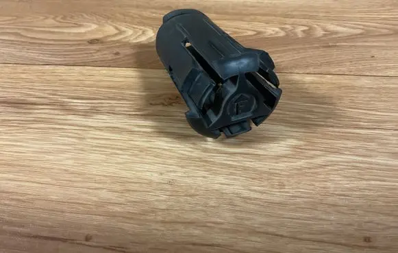 Mazda 3 I Radiator mount bracket 3M5118125AC
