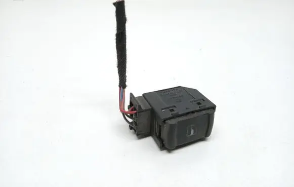 Volkswagen Golf IV Electric window control switch 3B0959855B