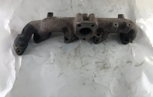 KIA Sorento Exhaust manifold