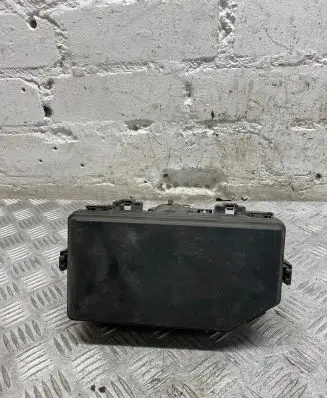 Honda CR-V Fuse module 220R00893 141016 T1GE010