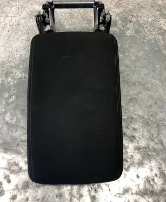 Volkswagen PASSAT B8 Armrest
