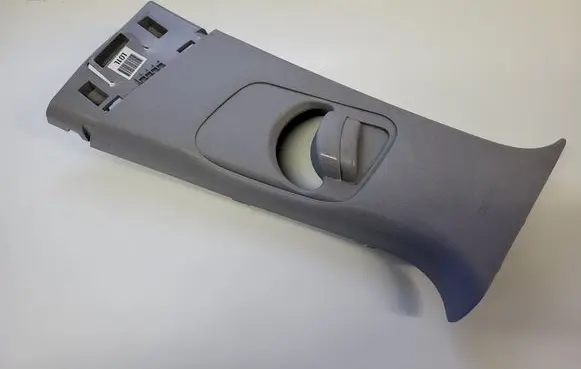 Hyundai Kona I Seat belt trim 