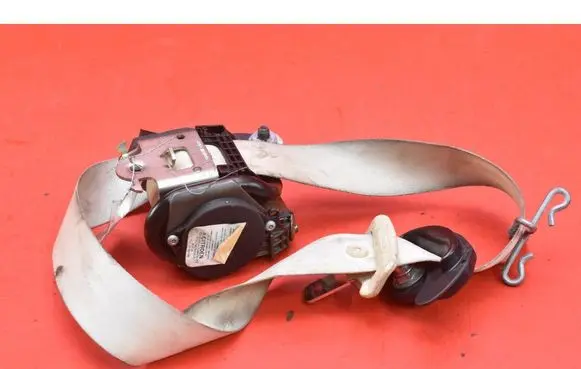 Audi A6 S6 C6 4F Front seatbelt B507744