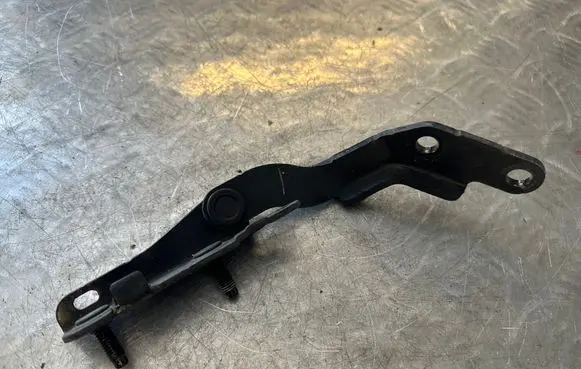 Nissan X-Trail T32 Tailgate/trunk/boot hinge