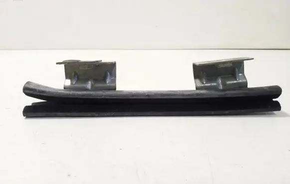 Opel Zafira C Rear door windshield rail 20929145