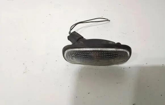 Land Rover Freelander Front fender indicator light 236577