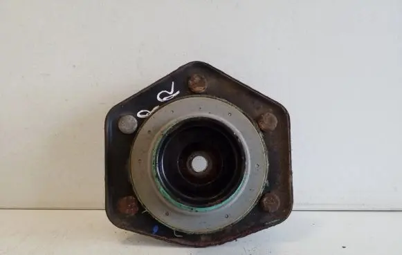 Honda CR-V Front upper strut mount 