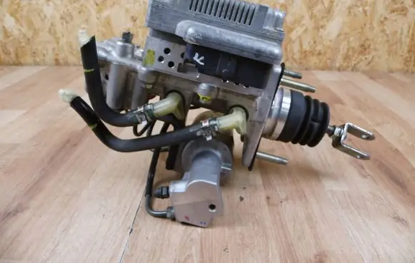 Toyota Auris E180 ABS Pump 4721012130