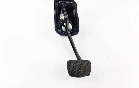 Mercedes-Benz C W205 Brake pedal A2052920415-pp a2052920415