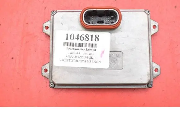 Audi A8 S8 D4 4H Voltage converter/converter module 4H0907472B
