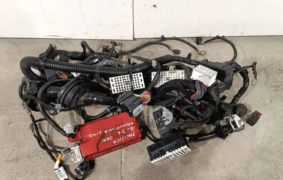 Chrysler Pacifica Engine installation wiring loom P68271640AC 68260128AB 02510537132