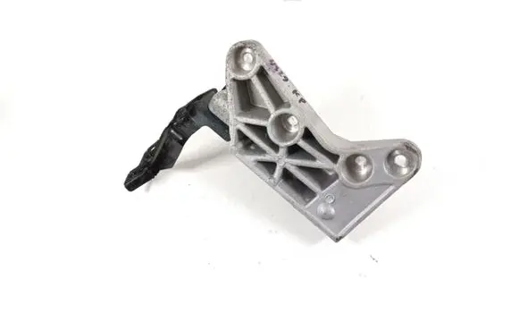 KIA Niro Engine mounting bracket