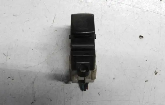 Nissan Micra Quarter vent window switch 