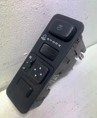 Mitsubishi Space Star Fog light switch MR240906 09124