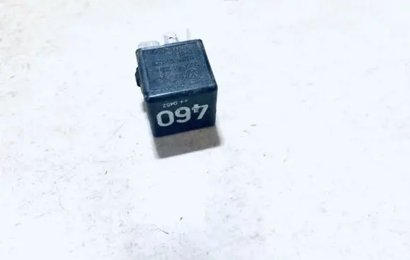 Volkswagen Golf V Other relay 1k0951253a y23134352x430