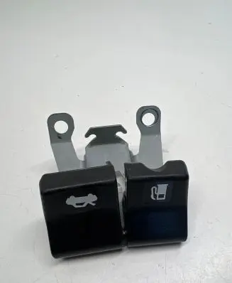 Nissan Qashqai Engine bonnet (hood) release handle