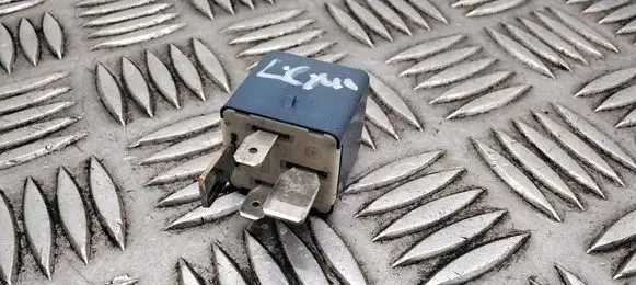 Lexus RX 450H Other relay 8826321010