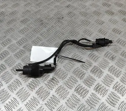 Audi A5 Windscreen/windshield washer pump 8K5955647