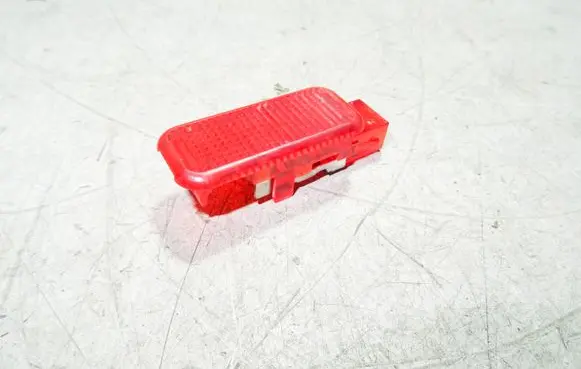 Audi A6 S6 C6 4F Front door interior light 8D0947411