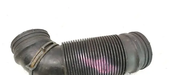 Volkswagen Touran I Air intake hose/pipe 1K0129684B 046148D